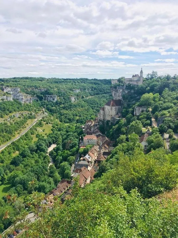 Holiday home A Deux Pas De St Cirq Lapopie , Gite Des Murets De L'Isa Esclauzels