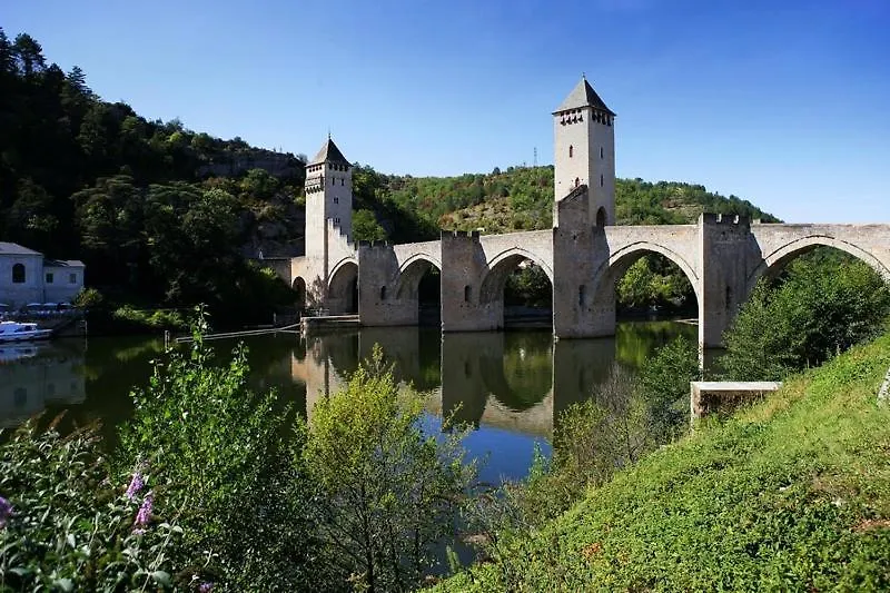 Holiday home A Deux Pas De St Cirq Lapopie , Gite Des Murets De L'Isa Esclauzels